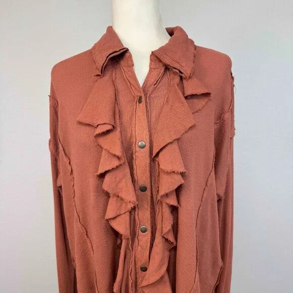 Free People We‎ The Free Feelin' Fresh Shirting Cotton Ruffle-Front Warm Stone S - Picture 4 of 16